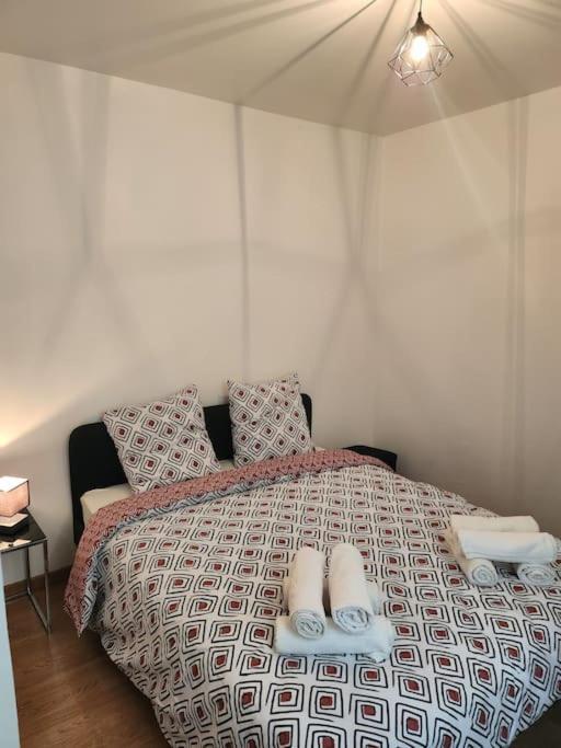 Logement Entier 2P Paris Extérieur photo