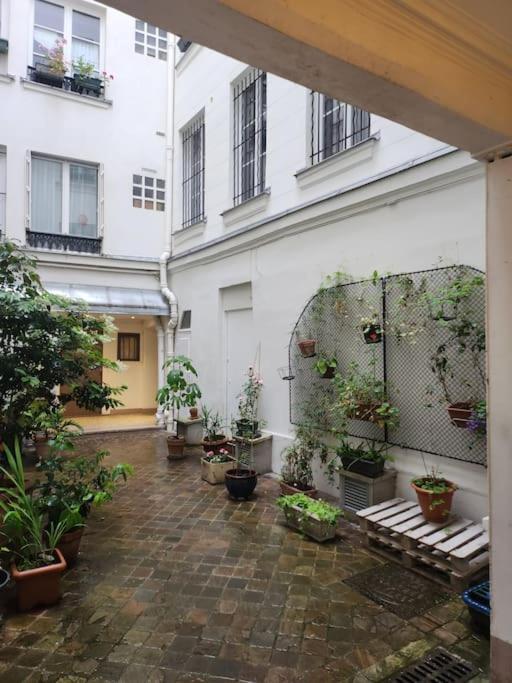 Logement Entier 2P Paris Extérieur photo