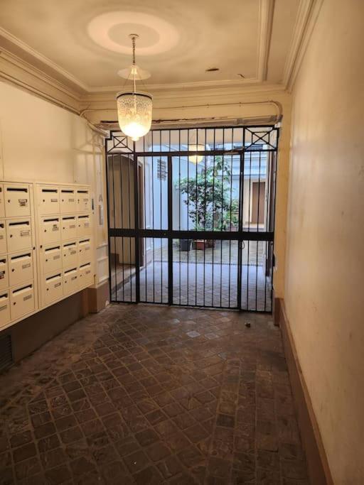Logement Entier 2P Paris Extérieur photo