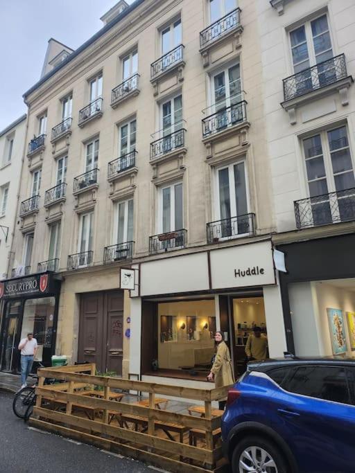 Logement Entier 2P Paris Extérieur photo